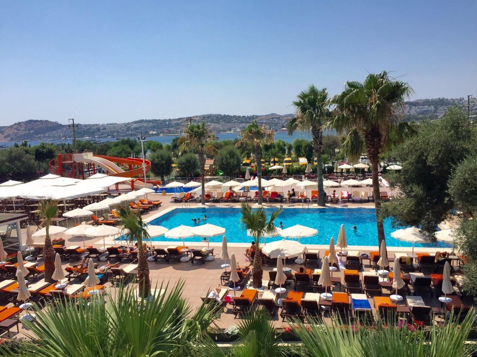 Anadolu Hotel Bodrum Bagian luar foto